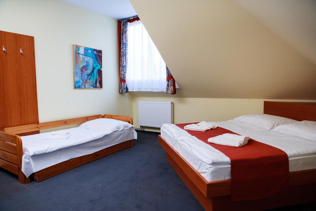 Lipa Hotel és Étterem Szentgotthárd Kültér fotó